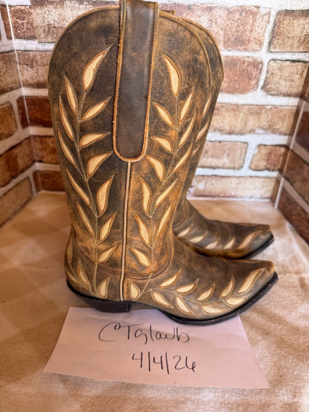 Old Gringo Brown and Tan Heeled Boots Vintage 8.5 - Picture 5 of 9